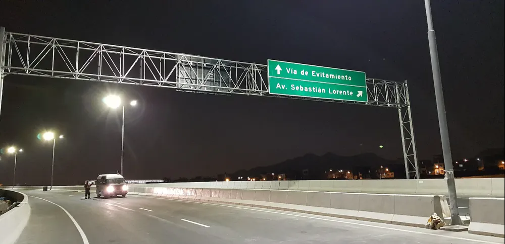 Línea Amarilla, Lima, Perú